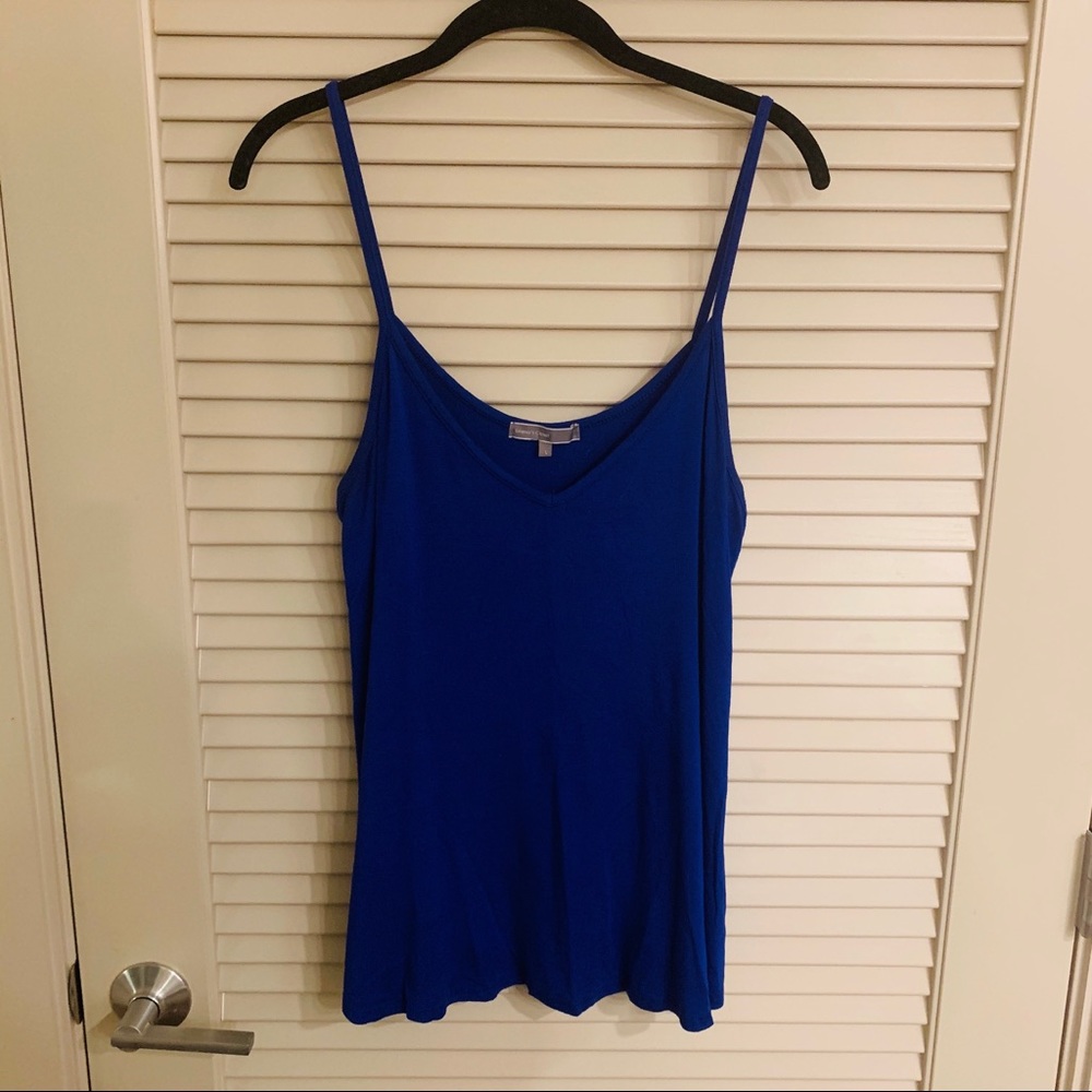 Emma’s Closet Blue V-Neck Tank Top (Size L)